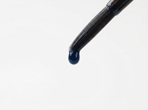 濃い色を筆に取る