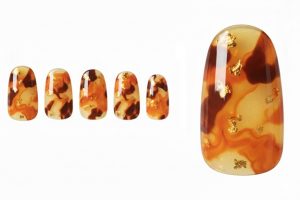 インク・水彩ネイル30選!じゅわっと滲む繊細なニュアンスデザインカタログ 5 08-05_琥珀・アンバー・ニュアンス (Amber Ink Stone)