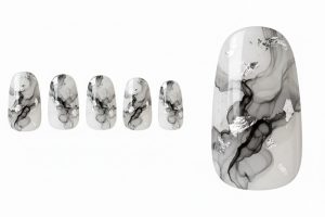 インク・水彩ネイル30選!じゅわっと滲む繊細なニュアンスデザインカタログ 9 08-19_墨絵・ブラック・スモーク (Ink Wash Smoke)