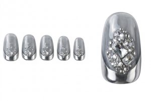 オーロラ・氷ネイル30選!うるうるネイルの透明感デザインカタログ 7 09-17_氷の宮殿 (Ice Palace Luxury)