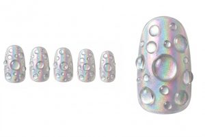 オーロラ・氷ネイル30選!うるうるネイルの透明感デザインカタログ 8 09-28_シャボン玉・オーロラ (Soap Bubble Aurora)