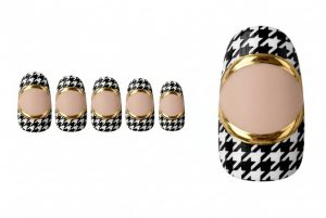 ツイード・チェック柄30選!秋冬を彩る温もりネイルチップデザインカタログ 1 10-11_フレンチ・千鳥・ゴールド (French Houndstooth Gold)