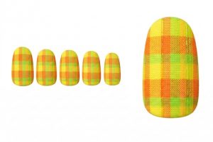 ツイード・チェック柄30選!秋冬を彩る温もりネイルチップデザインカタログ 9 10-19_マドラス・カラー・ポップ (Madras Color Pop)