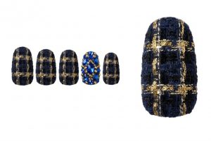 ツイード・チェック柄30選!秋冬を彩る温もりネイルチップデザインカタログ 10 10-30_ロイヤル・ビジュー・ツイード (Royal Bijou Tweed Navy)