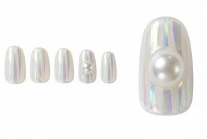 ブライダル・ウェディング30選!一生に一度の輝きを指先に纏うネイルカタログ 7 13-07_ミルキー・オパール・ドレープ (Milky Opal Drape)