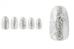 ブライダル・ウェディング30選!一生に一度の輝きを指先に纏うネイルカタログ 2 13-12_ダイヤモンド・ダスト・レイン (Diamond Dust Rain)