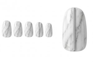 ブライダル・ウェディング30選!一生に一度の輝きを指先に纏うネイルカタログ 6 13-16_ピュア・マーブル・ストリーム (Pure Marble Stream)