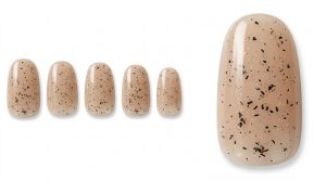 映え確実!至福のアフタヌーンティー30選!紅茶色クラシック 8 19-18_紅茶葉のチップス・ラテ (Tea Leaf Flake Latte)