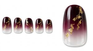 大人なBarで乾杯。夜のデート30選!色気漂う深みカラー 3 25-03_禁断のブラックチェリー・グラデ (Forbidden Black Cherry Gradient)