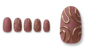 格式高いホテルウェディング参列30選!お祝いのお呼ばれネイル 8 29-08_鏡の中のアンティークゴールド (Antique Gold Mirror Line)