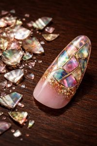 天然シェルの輝きと螺鈿細工のイメージ