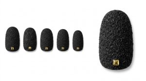 42-14_溶岩石のブラックサンド (Volcanic Black Sand)