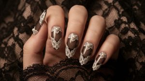 時を刻む美。ヴィンテージ・アンティークネイルチップ30選|重厚なカメオと額縁アートの誘惑 4 48-24_貴婦人の手袋・シースルー (Lady's Lace Gloves)